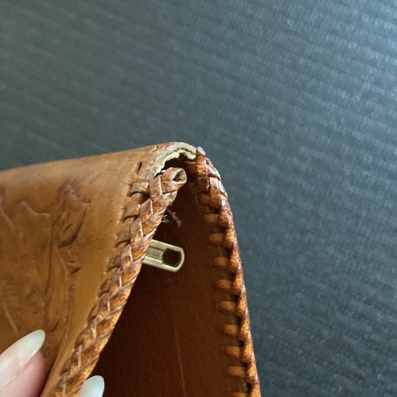 Vintage Tooled Leather Wallet - Picture 5 of 6